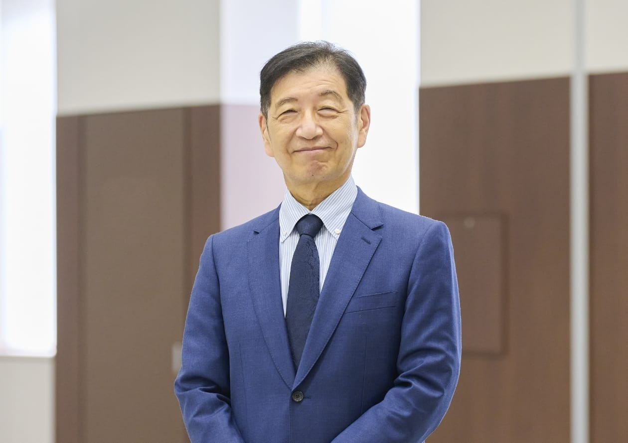 井上 晃男 院長